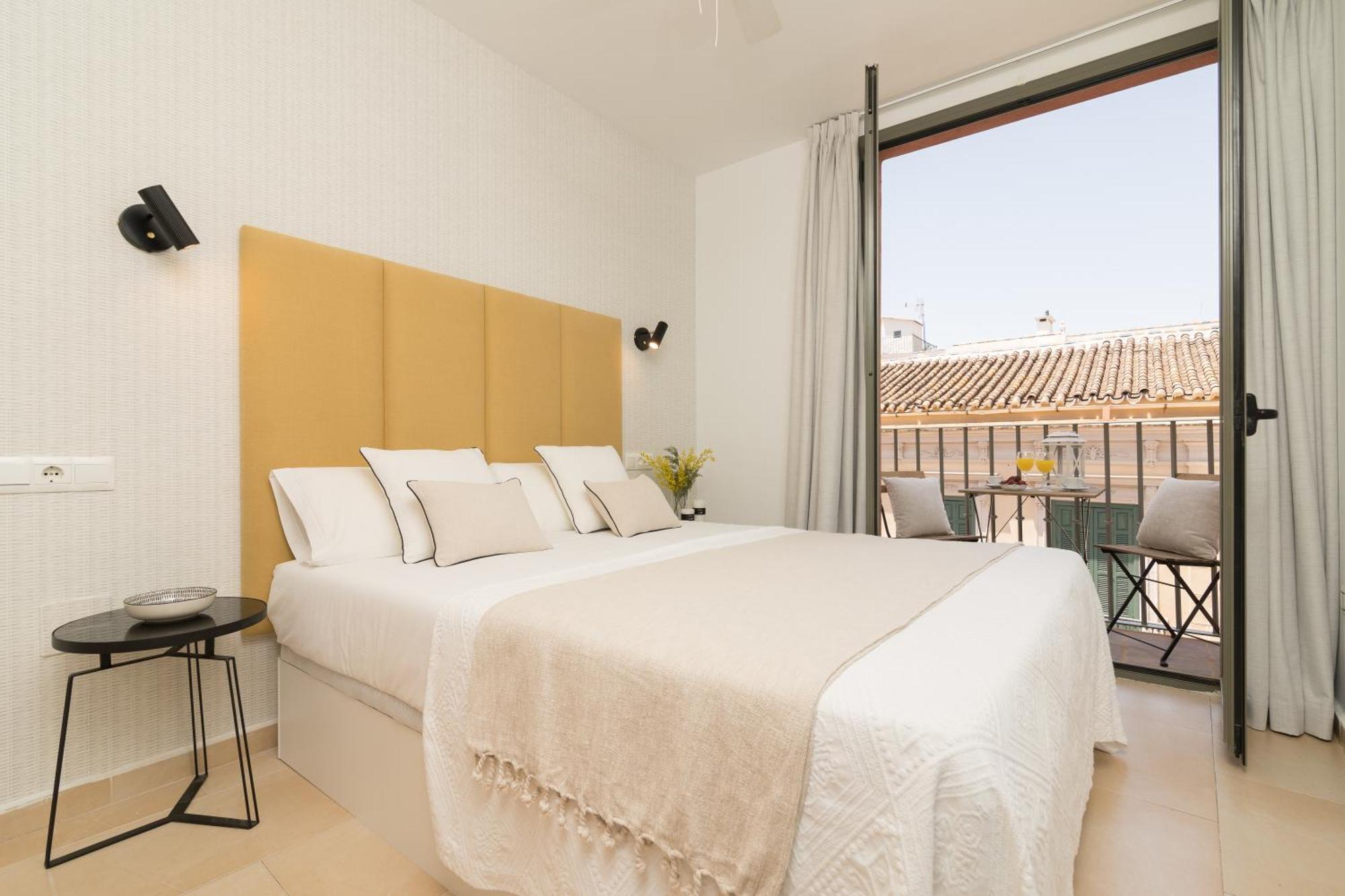 Apartment Puerta Antequera 4 *